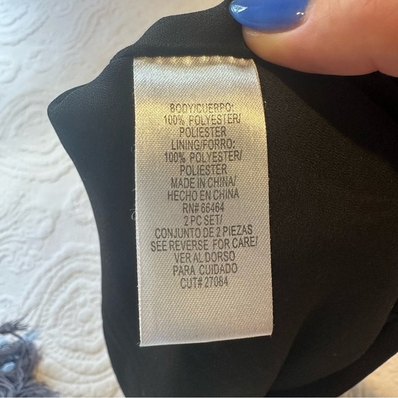 Studio I Y2K Set. Size: 12. Blue and Black Floral. - Picture 7 of 9